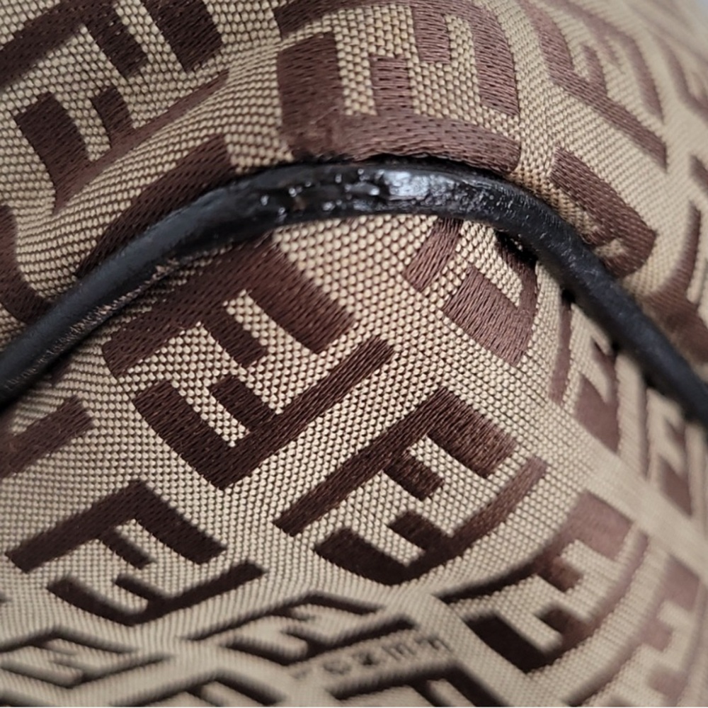 FENDI Pure Class - Picture 10 of 16